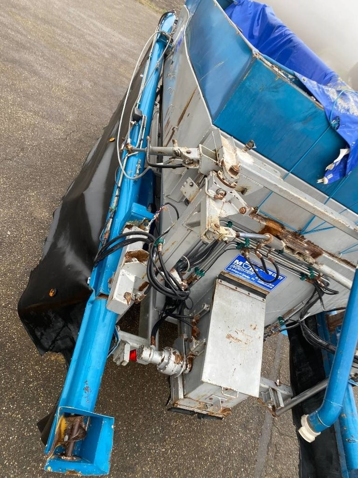 Fertilizer spreader MDM RE 813 Origine Française endommagé: picture 18 Fertilizer spreader MDM RE 813 Origine Française endommagé: picture 18