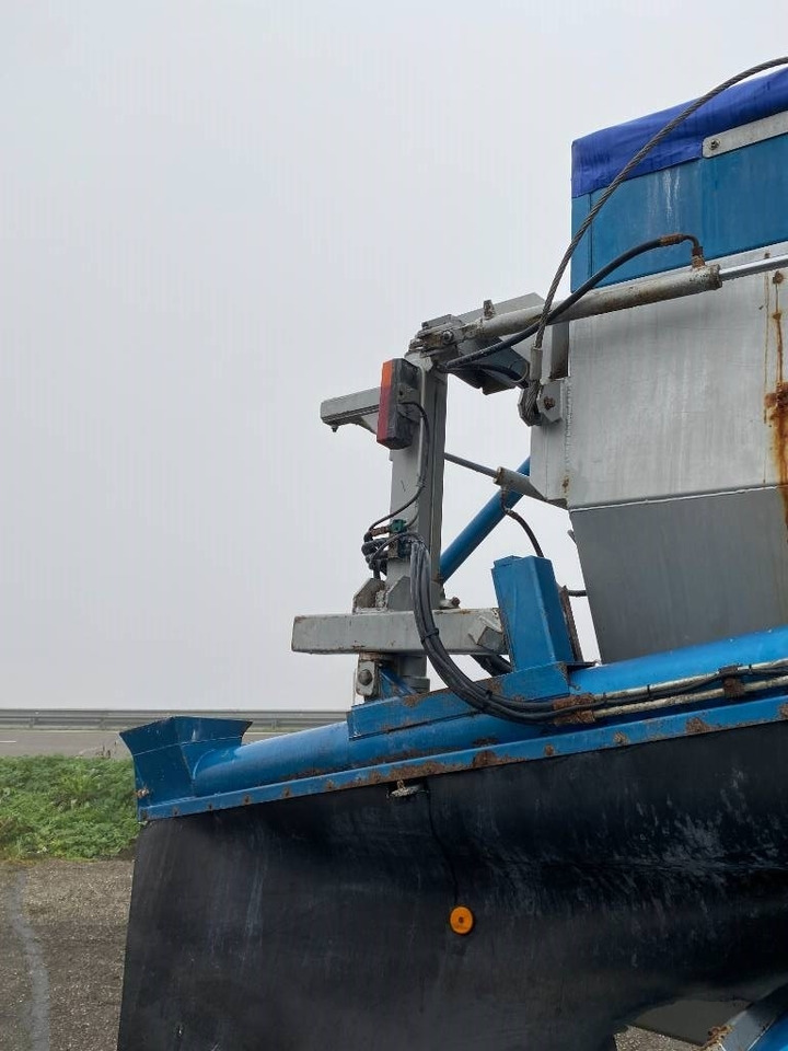 Fertilizer spreader MDM RE 813 Origine Française endommagé: picture 49 Fertilizer spreader MDM RE 813 Origine Française endommagé: picture 49