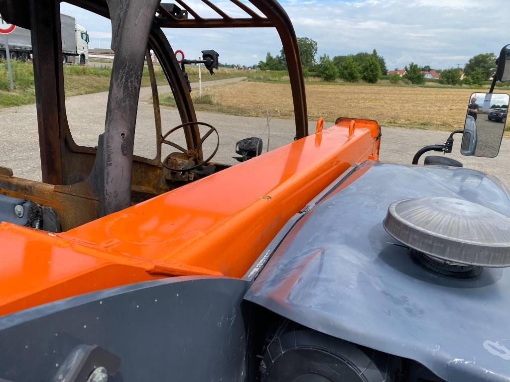 Telescopic handler Manitou MT625H Easy 49KST3AS1/Certificat CE endommagé: picture 26 Telescopic handler Manitou MT625H Easy 49KST3AS1/Certificat CE endommagé: picture 26