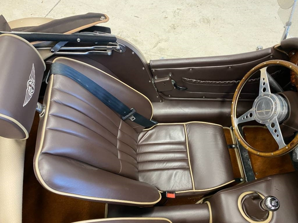 Car Morgan Roadster 3.7i/Ford V6 Boite manuelle endommagé: picture 44 Car Morgan Roadster 3.7i/Ford V6 Boite manuelle endommagé: picture 44