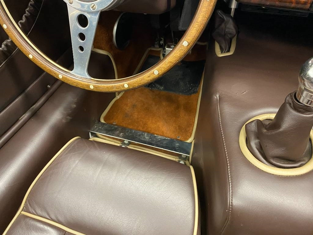 Car Morgan Roadster 3.7i/Ford V6 Boite manuelle endommagé: picture 49 Car Morgan Roadster 3.7i/Ford V6 Boite manuelle endommagé: picture 49