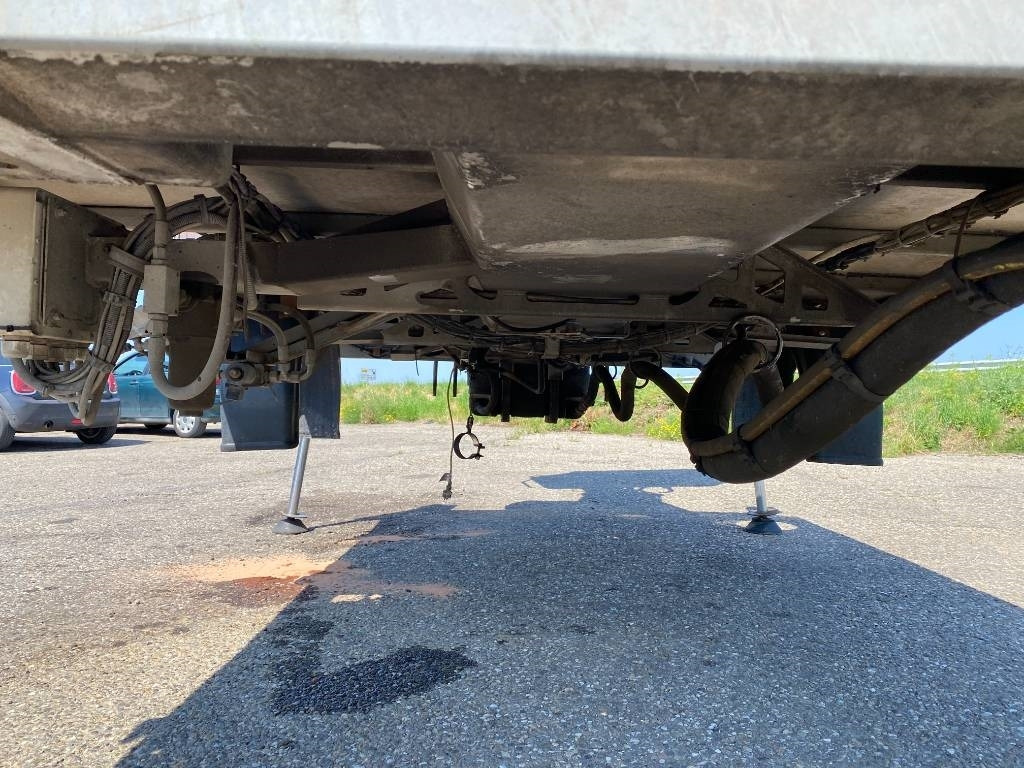 Truck mounted aerial platform Multitel Nacelle Multitel MX 200 A réviser: picture 34 Truck mounted aerial platform Multitel Nacelle Multitel MX 200 A réviser: picture 34