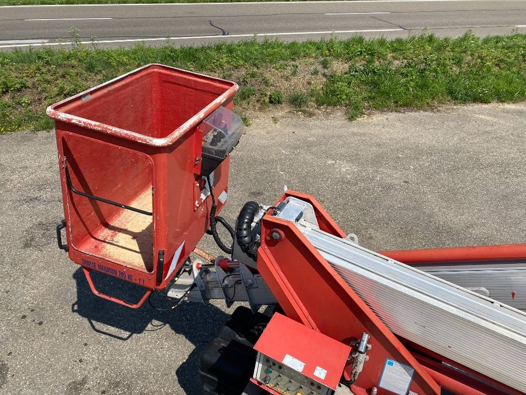 Truck mounted aerial platform Multitel Nacelle Multitel MX 200 A réviser: picture 41 Truck mounted aerial platform Multitel Nacelle Multitel MX 200 A réviser: picture 41