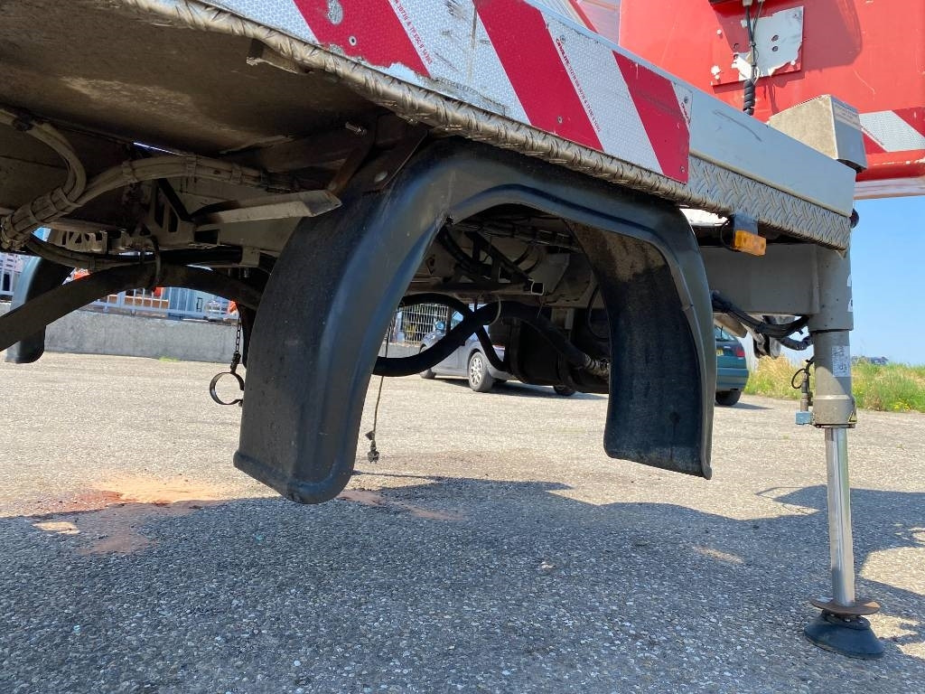 Truck mounted aerial platform Multitel Nacelle Multitel MX 200 A réviser: picture 17 Truck mounted aerial platform Multitel Nacelle Multitel MX 200 A réviser: picture 17