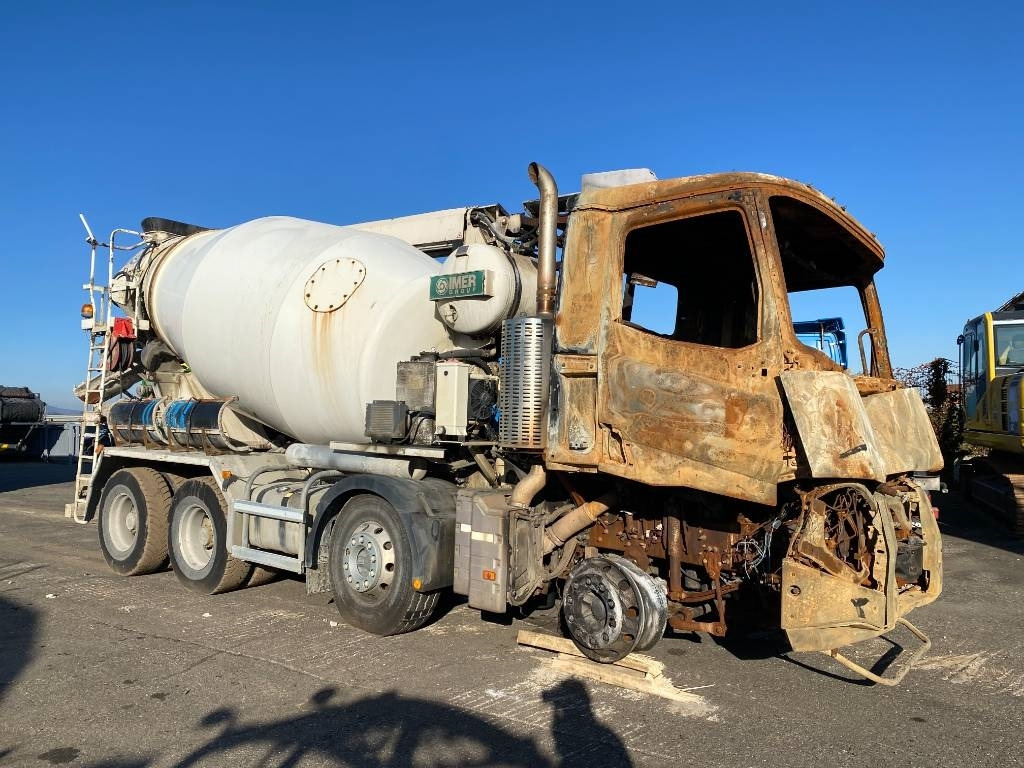 Renault C430 /IMER LT8.7-SL / ROTATHEAM TS13 - Concrete mixer truck: picture 3 Renault C430 /IMER LT8.7-SL / ROTATHEAM TS13 - Concrete mixer truck: picture 3