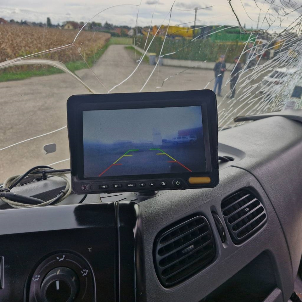 Hook lift truck Renault D Wide 380: picture 12 Hook lift truck Renault D Wide 380: picture 12