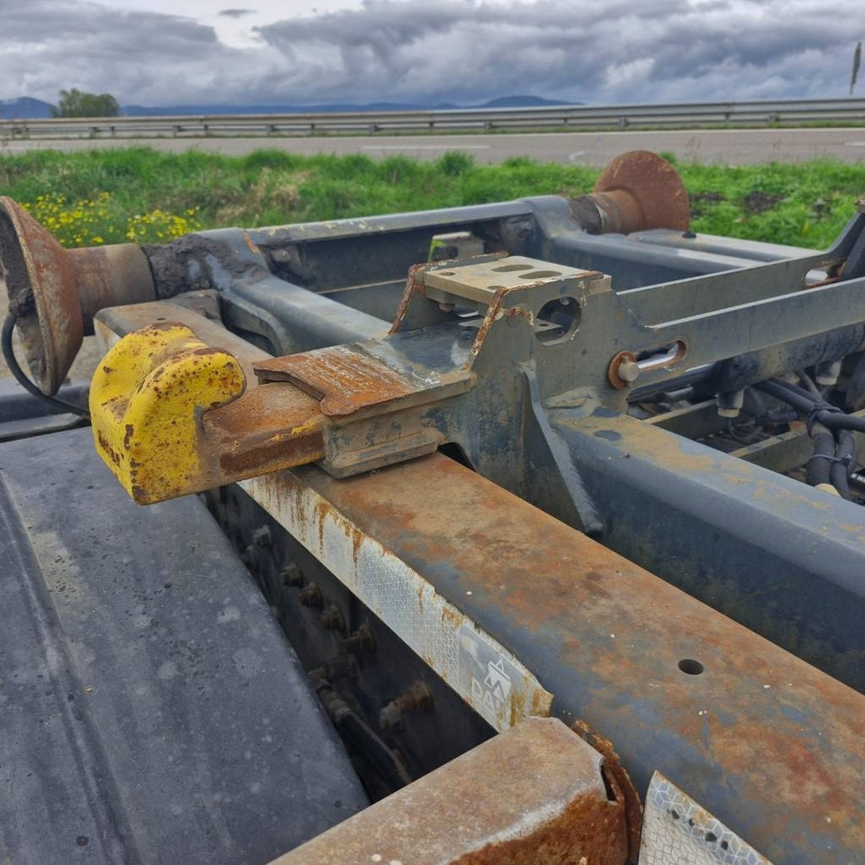 Hook lift truck Renault D Wide 380: picture 28 Hook lift truck Renault D Wide 380: picture 28