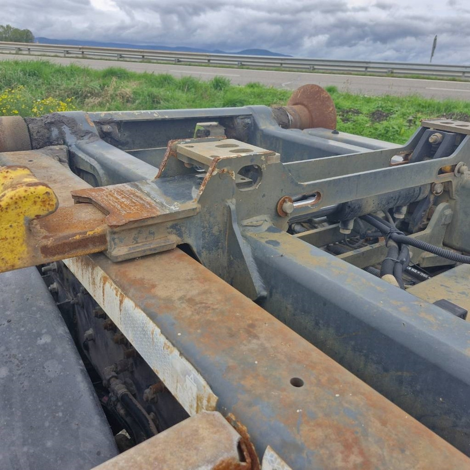 Hook lift truck Renault D Wide 380: picture 27 Hook lift truck Renault D Wide 380: picture 27