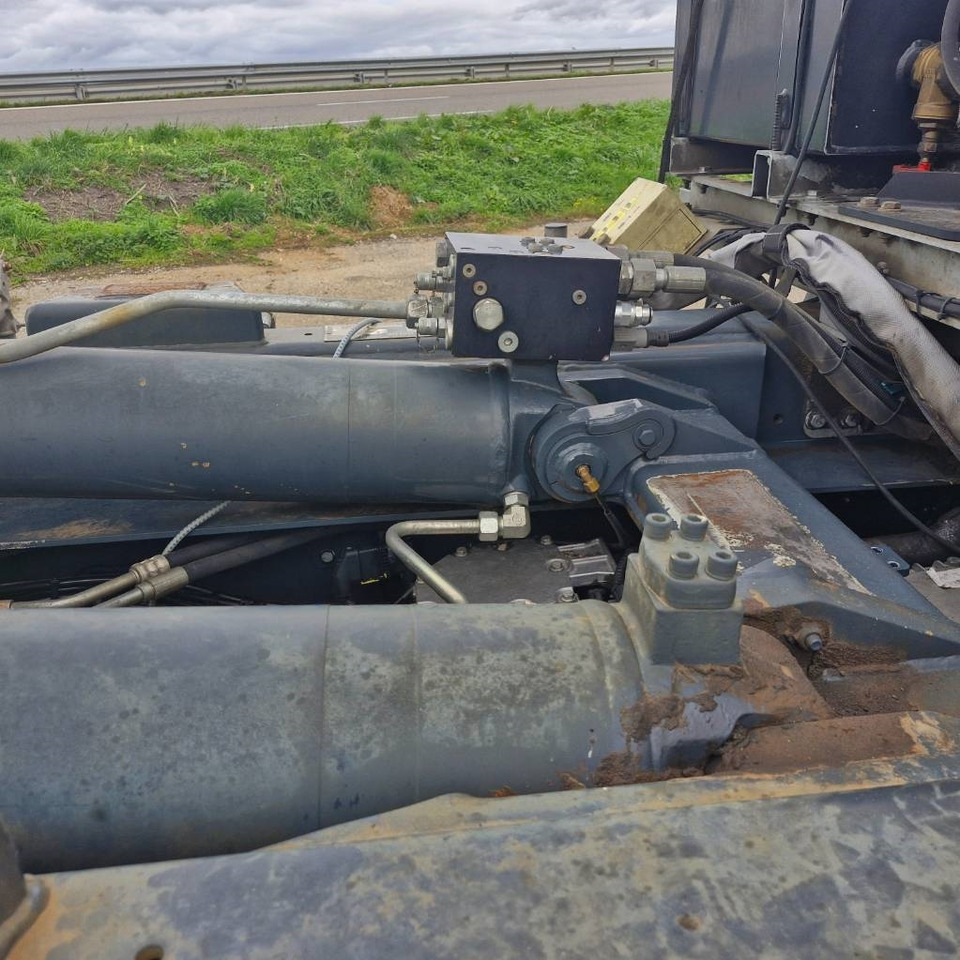 Hook lift truck Renault D Wide 380: picture 25 Hook lift truck Renault D Wide 380: picture 25