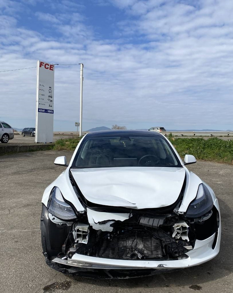 Tesla MODEL 3 - 5YJ3 Rwd Origine Française - Sedan: picture 2 Tesla MODEL 3 - 5YJ3 Rwd Origine Française - Sedan: picture 2