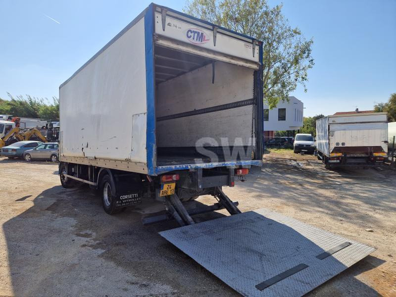 Renault DCI 220 - Box truck: picture 5 Renault DCI 220 - Box truck: picture 5