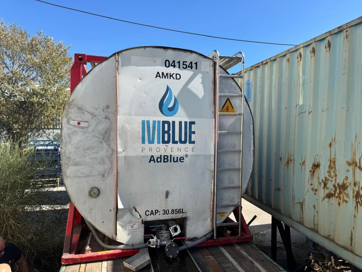 Van Hool 30000 LITRES ADBLUE - Tank semi-trailer: picture 5 Van Hool 30000 LITRES ADBLUE - Tank semi-trailer: picture 5