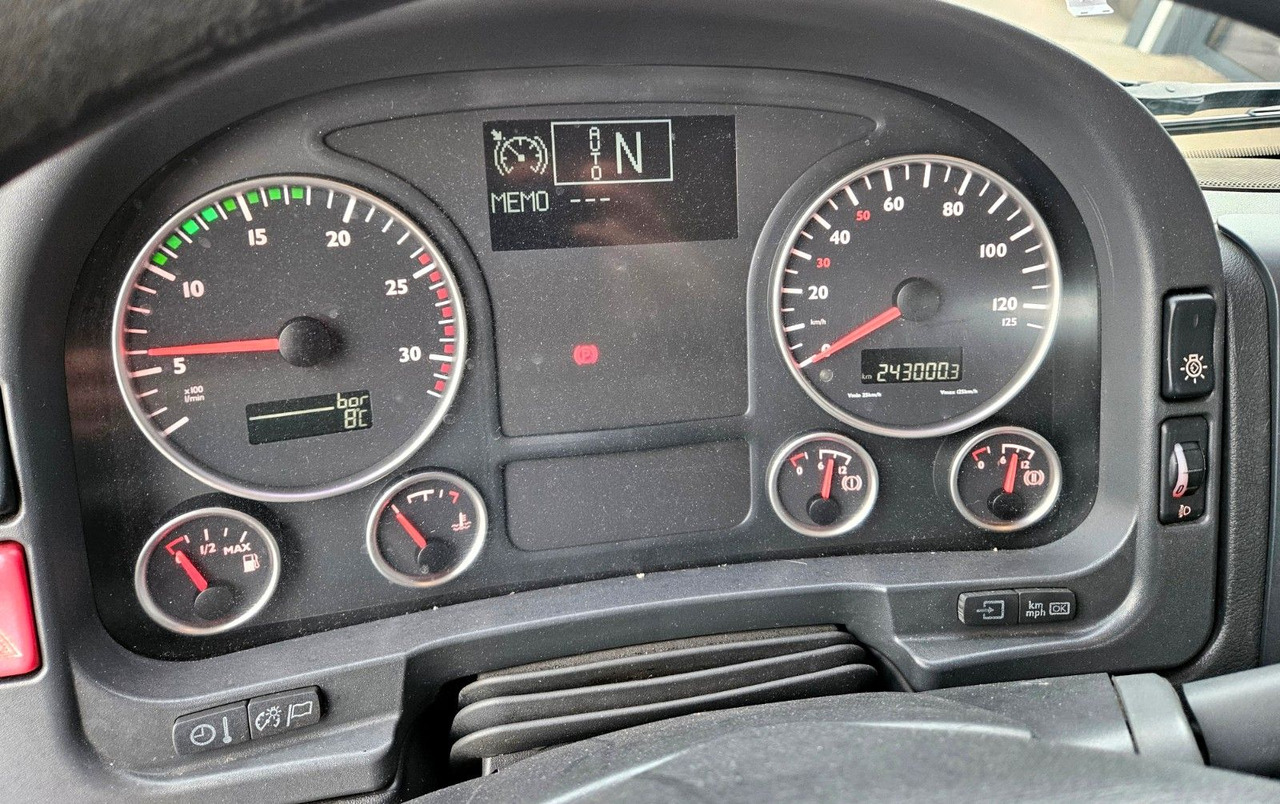 Tipper MAN TGA 28.400 6x4-4  Winterdienst: picture 10