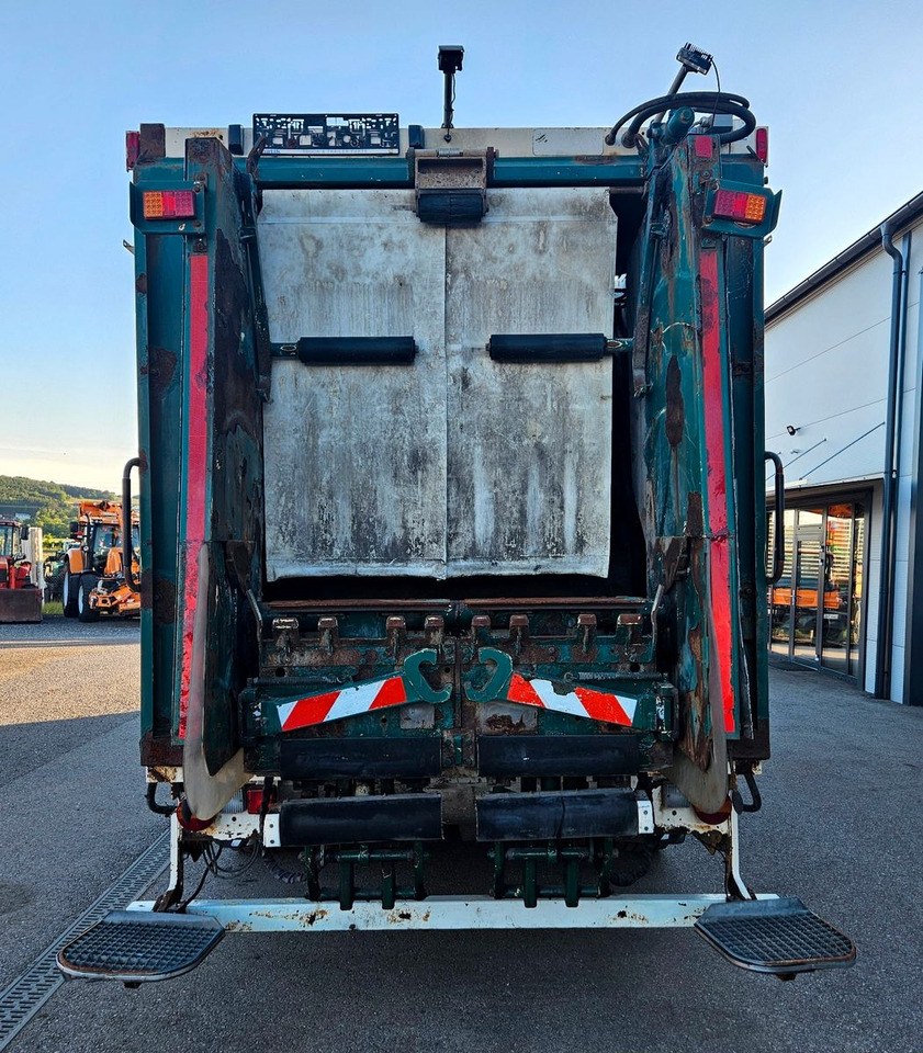 MAN TGS 28.360 MUT FAUN Variopress EEV - Garbage truck: picture 4 MAN TGS 28.360 MUT FAUN Variopress EEV - Garbage truck: picture 4