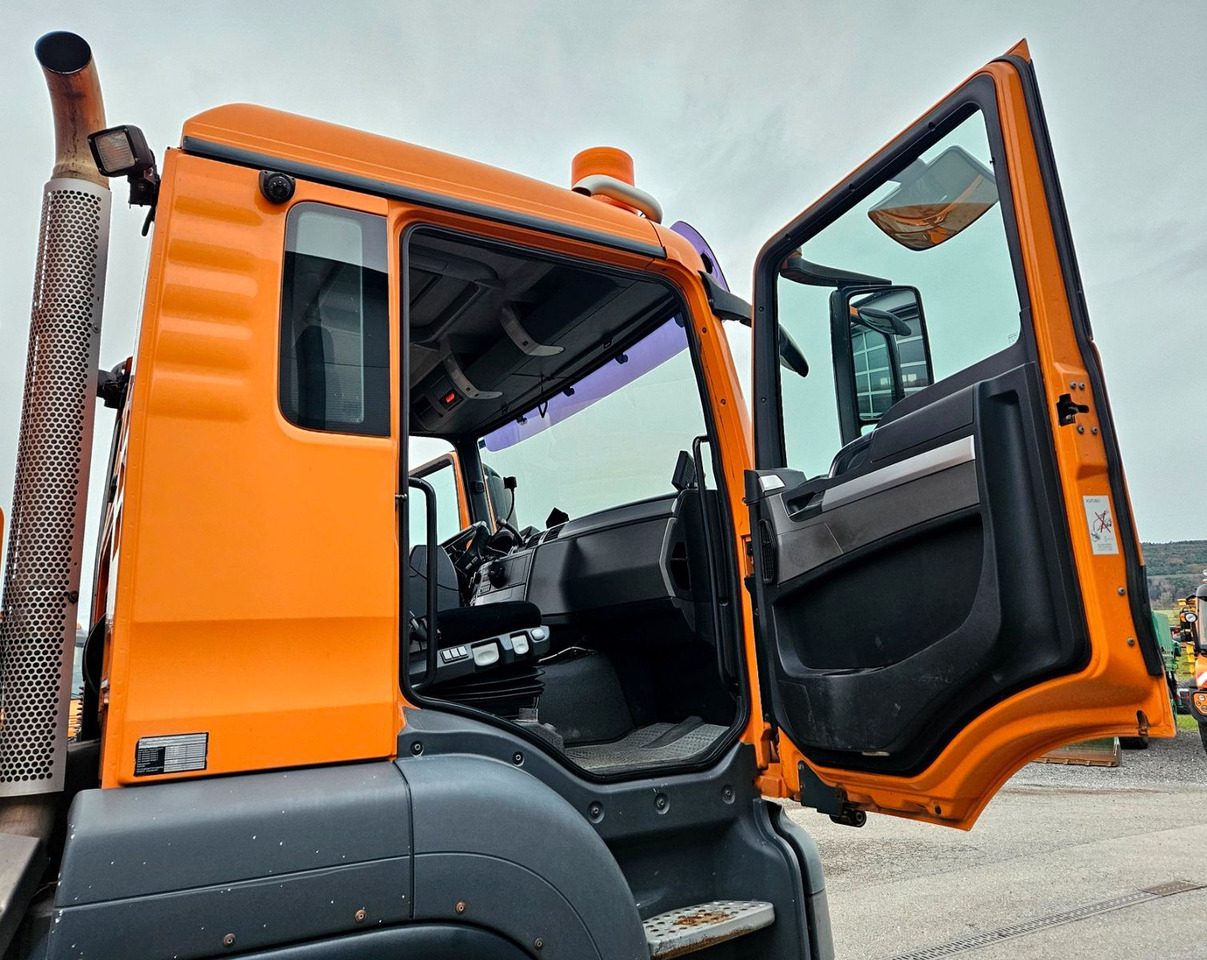 Tipper MAN TGS 28.400 6x4-4 BL Winterdienst Schmidt Euro5: picture 12