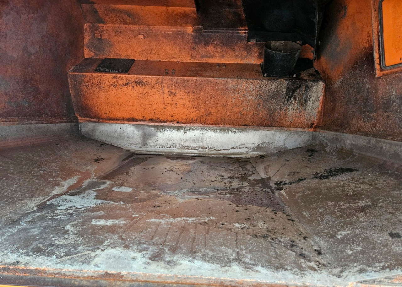 Road sweeper Mercedes-Benz Atego 1324 Euro6 FAUN Viajet 6 Aufbaumotor: picture 20 Road sweeper Mercedes-Benz Atego 1324 Euro6 FAUN Viajet 6 Aufbaumotor: picture 20