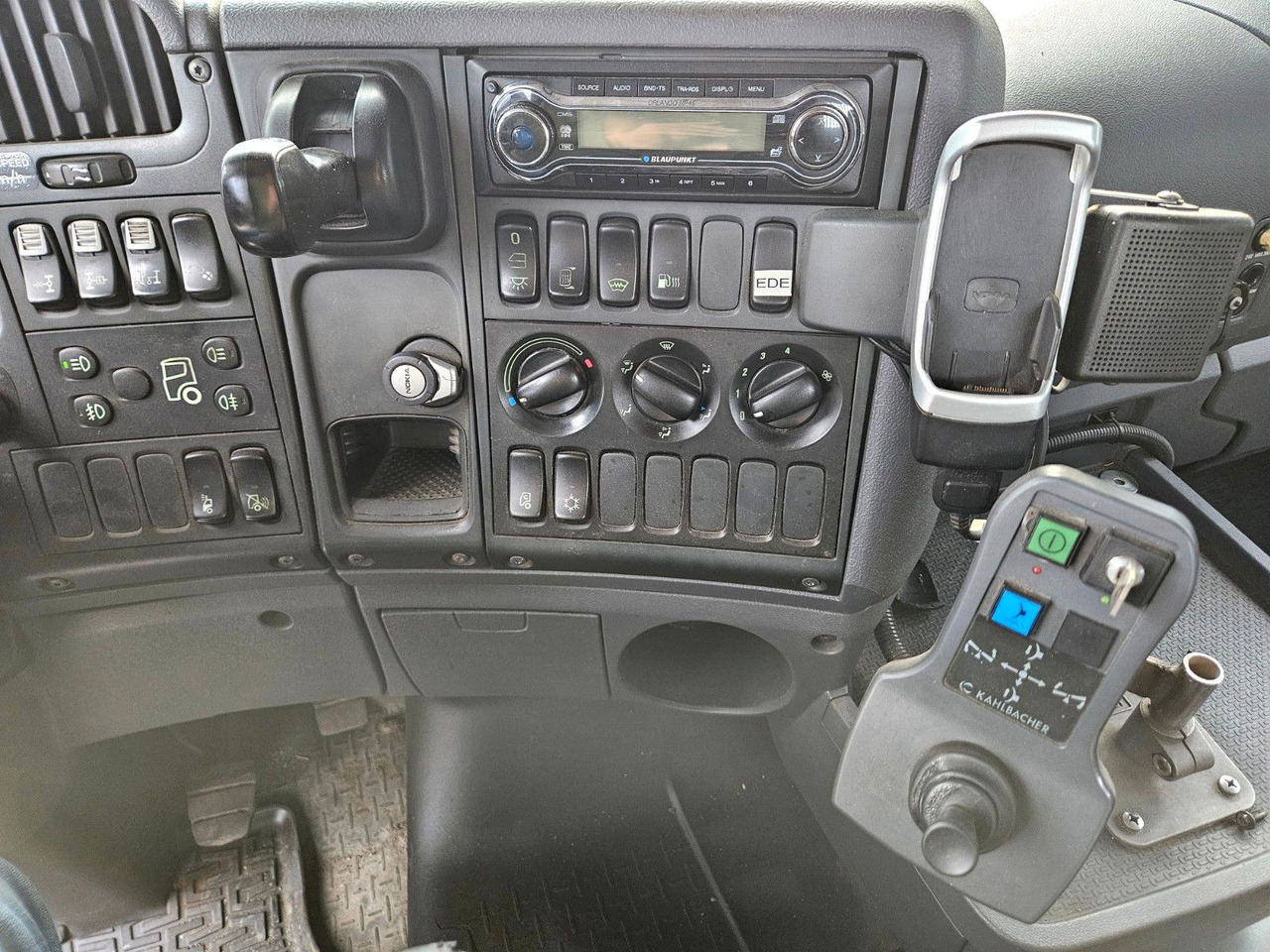 Tipper Scania R380 4x4 Winterdienst Euro4: picture 25