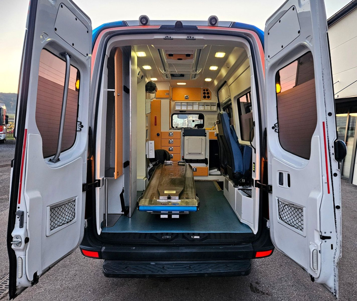 Ambulance Volkswagen CRAFTER TDI Ambulance RTW L2H2 DLOUHY: picture 15 Ambulance Volkswagen CRAFTER TDI Ambulance RTW L2H2 DLOUHY: picture 15