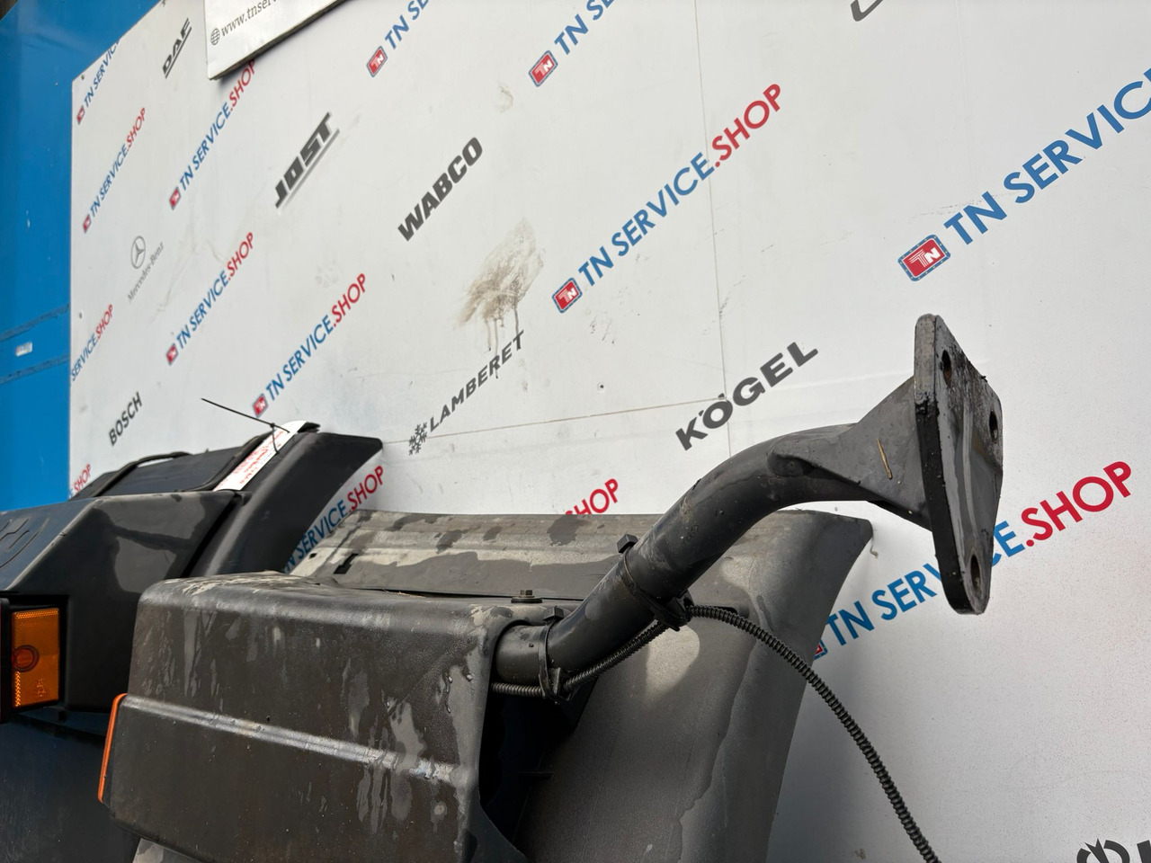 Paraurti posteriore Iveco - Bumper for Truck: picture 4 Paraurti posteriore Iveco - Bumper for Truck: picture 4