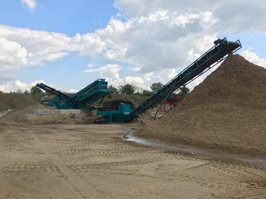 PowerScreen Chieftain 1800 - Screener: picture 5 PowerScreen Chieftain 1800 - Screener: picture 5