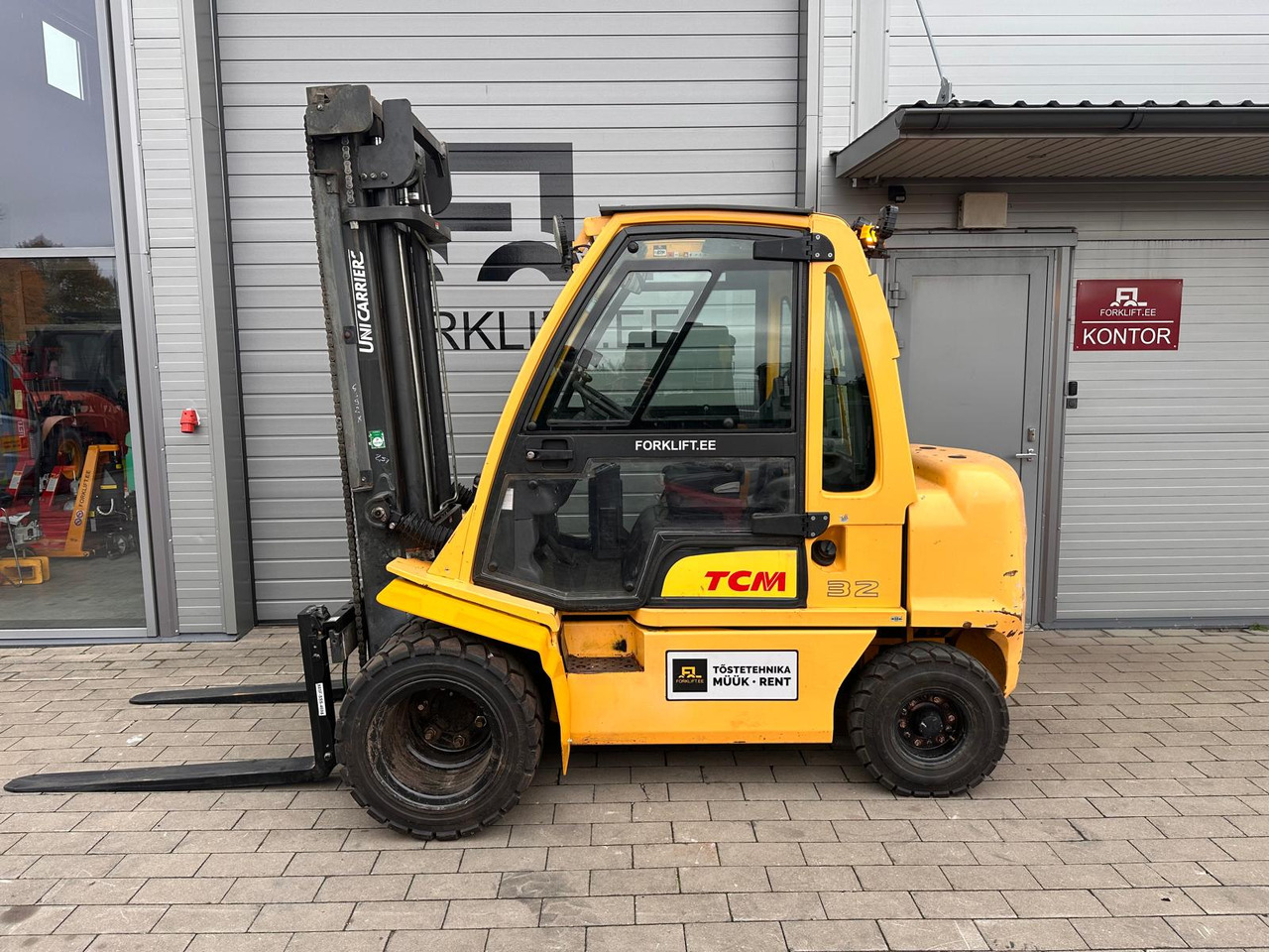 TCM YG1D2A32H - Diesel forklift: picture 2 TCM YG1D2A32H - Diesel forklift: picture 2