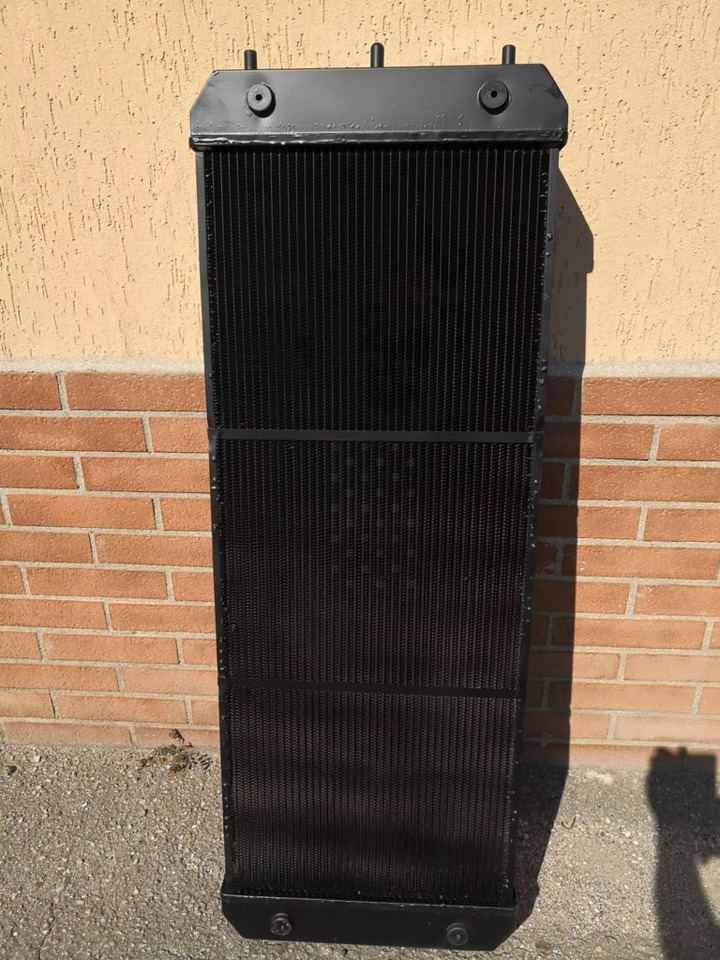 RADIATORE HITACHI ZW 180.5 ZW 220.5 - Radiator: picture 2 RADIATORE HITACHI ZW 180.5 ZW 220.5 - Radiator: picture 2