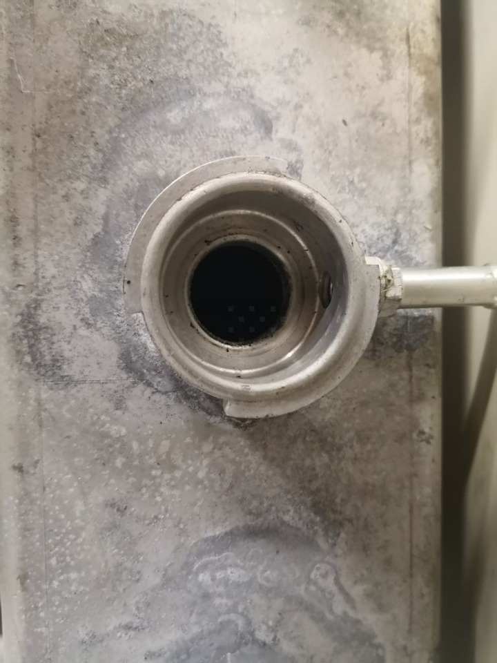 RADIATORE HITACHI ZX 200.3 210.3 OE 4625641- 4650352 - Radiator: picture 3 RADIATORE HITACHI ZX 200.3 210.3 OE 4625641- 4650352 - Radiator: picture 3