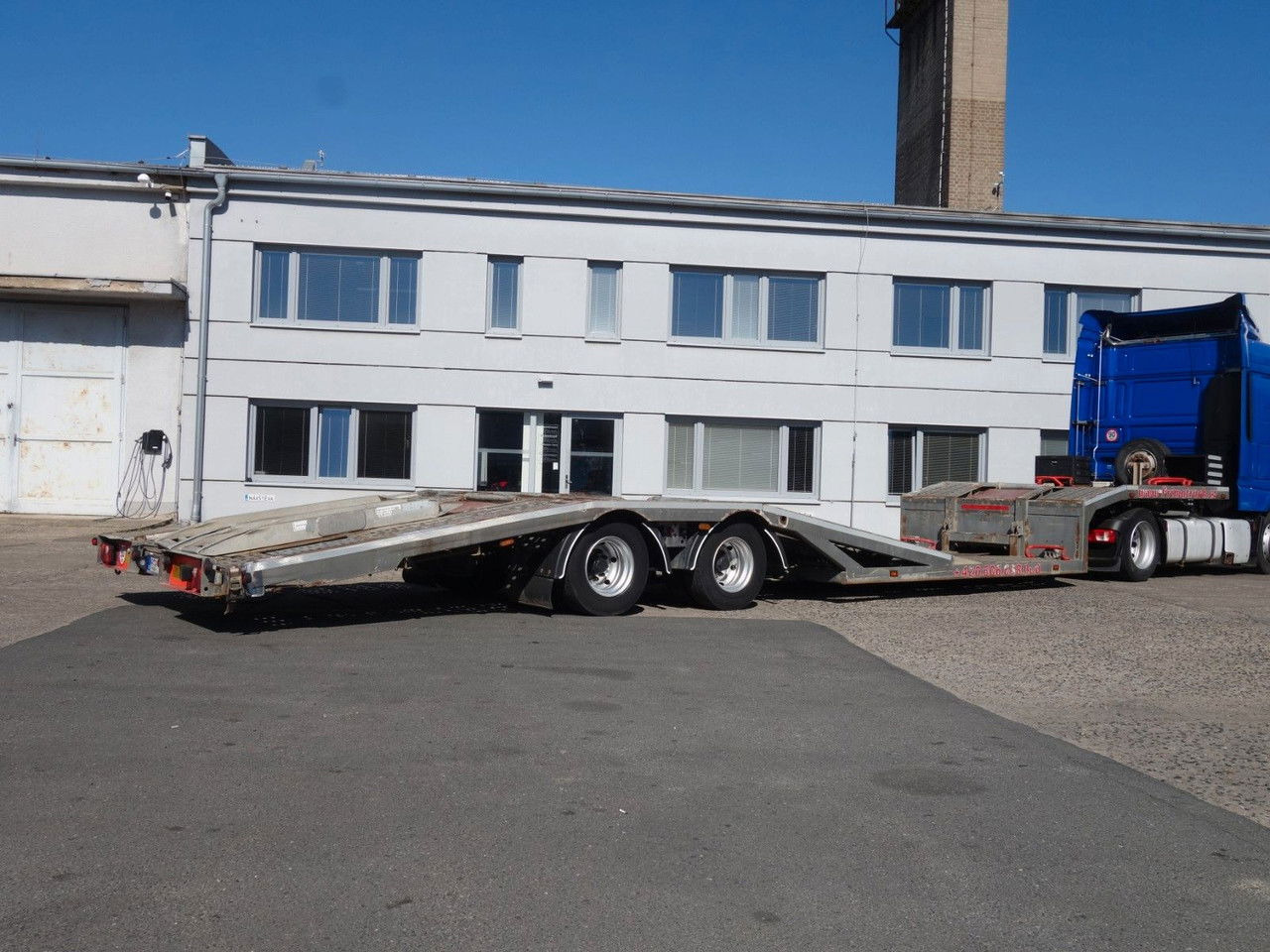 Diversen Svan CH33, für 2 LKWs - Autotransporter semi-trailer: picture 4 Diversen Svan CH33, für 2 LKWs - Autotransporter semi-trailer: picture 4