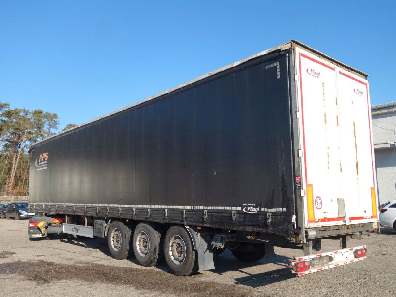 Fliegl SDS Standard, SAF Achsen - Curtainsider semi-trailer: picture 3 Fliegl SDS Standard, SAF Achsen - Curtainsider semi-trailer: picture 3