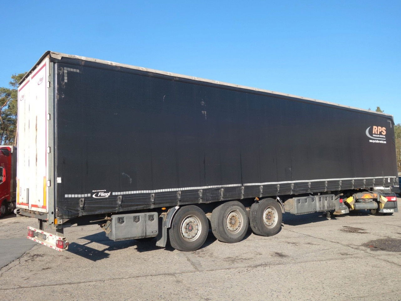 Fliegl SDS Standard, SAF Achsen - Curtainsider semi-trailer: picture 4 Fliegl SDS Standard, SAF Achsen - Curtainsider semi-trailer: picture 4