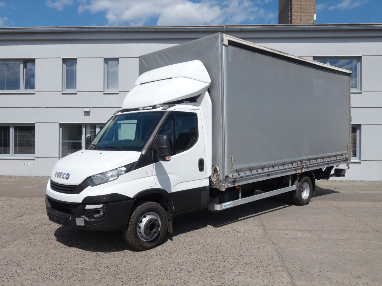 Iveco Daily 70C18 mit LBW - Curtain side van: picture 1 Iveco Daily 70C18 mit LBW - Curtain side van: picture 1