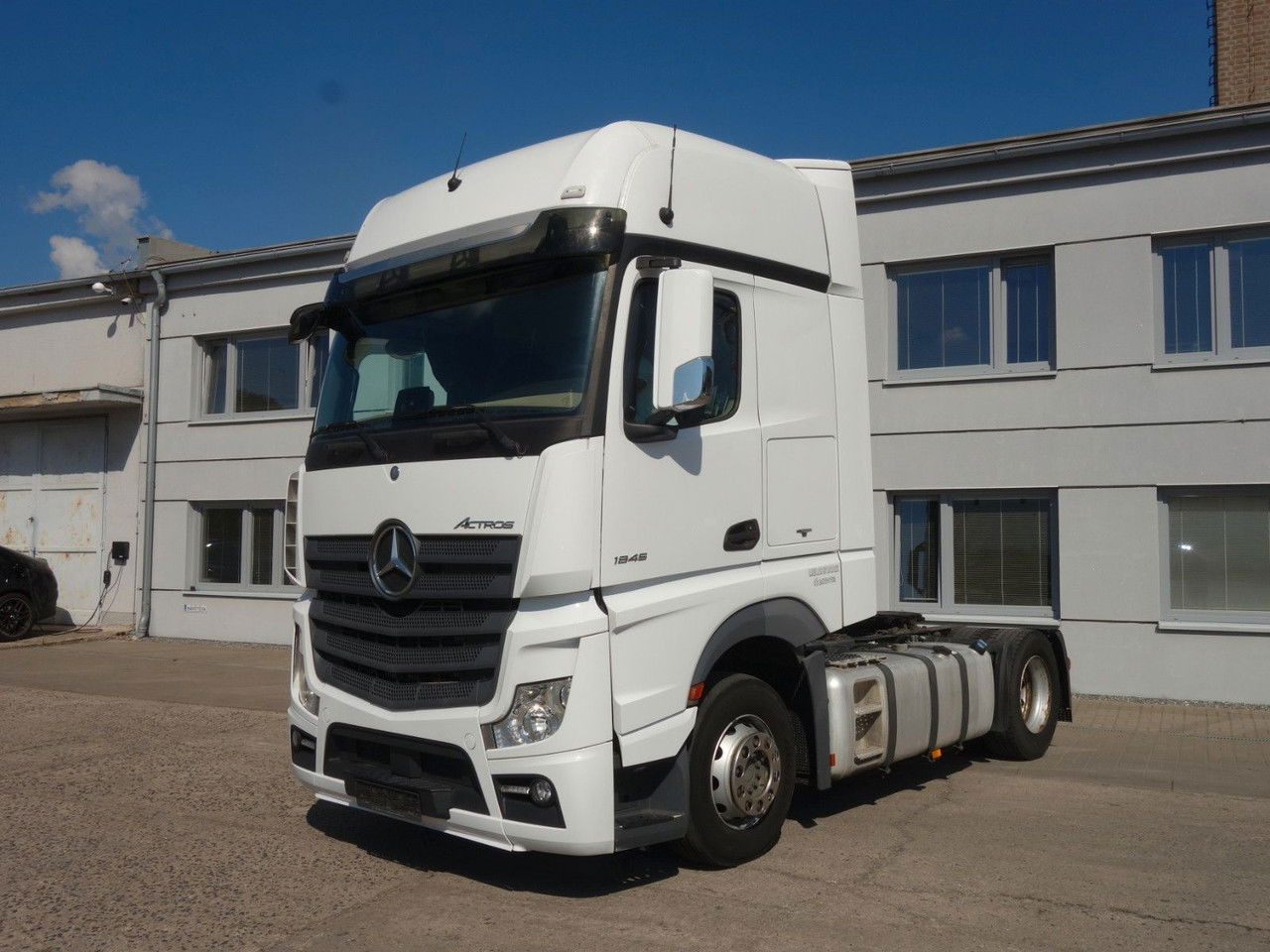 Mercedes-Benz Actros 1845 LS Standard Giga Space - Tractor unit: picture 2 Mercedes-Benz Actros 1845 LS Standard Giga Space - Tractor unit: picture 2