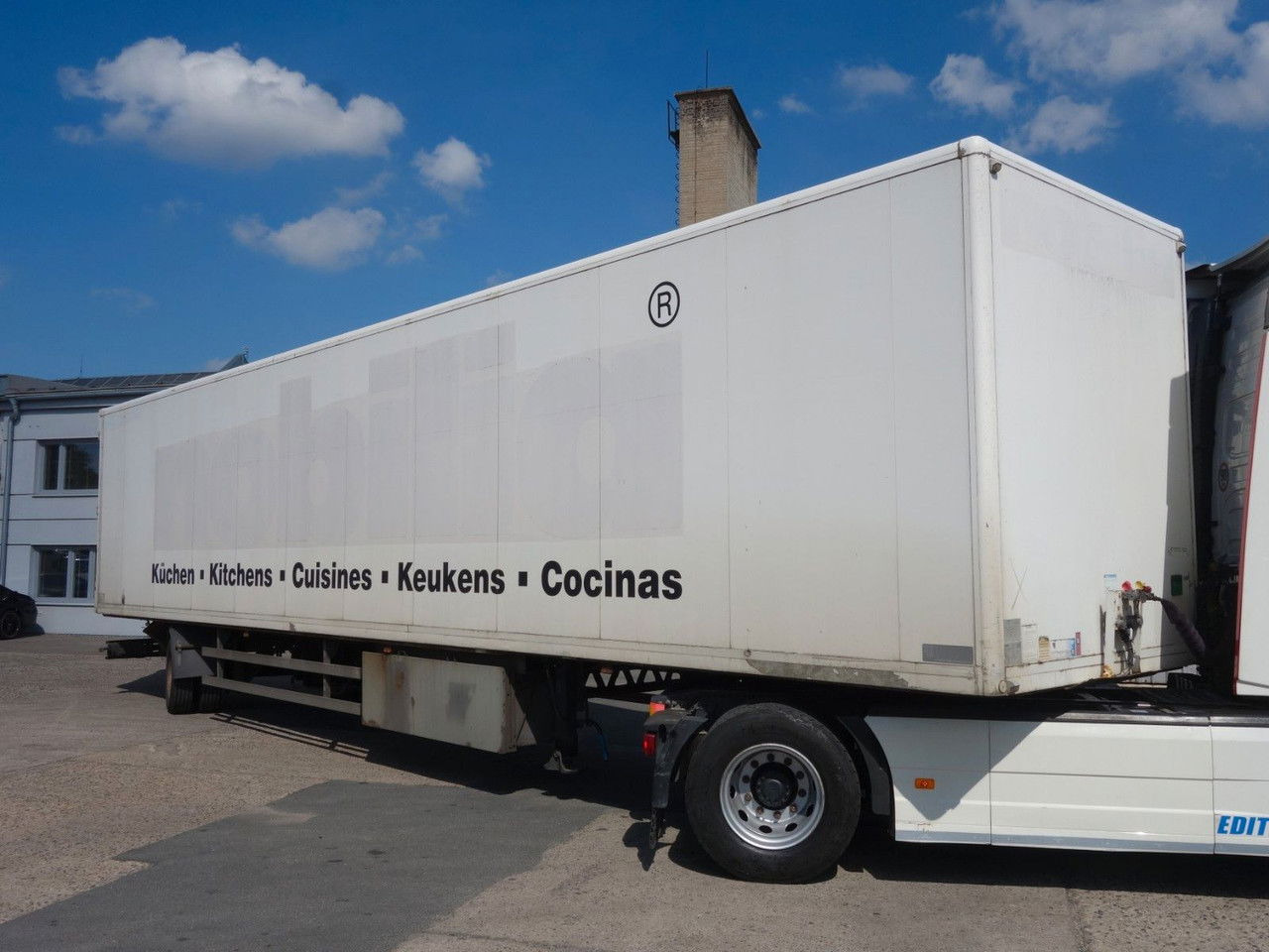 WEKA Weka, 1 Achse, Lenkachse 1 Achse, Lenkachse - Closed box semi-trailer: picture 2 WEKA Weka, 1 Achse, Lenkachse 1 Achse, Lenkachse - Closed box semi-trailer: picture 2