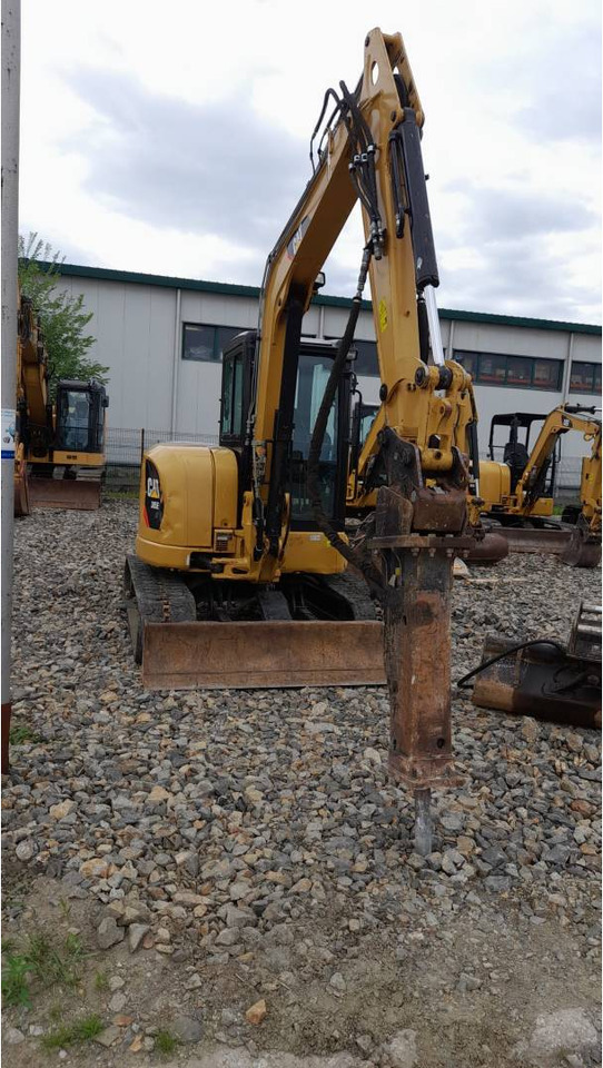 CAT 305E2CR - Crawler excavator: picture 2 CAT 305E2CR - Crawler excavator: picture 2