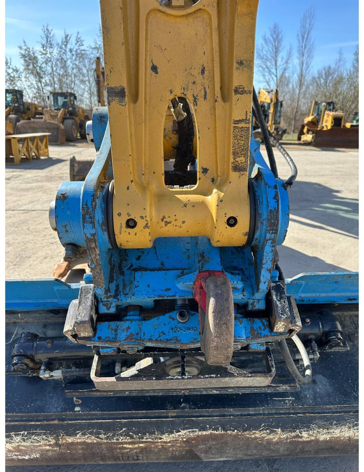 Crawler excavator CAT 323: picture 16