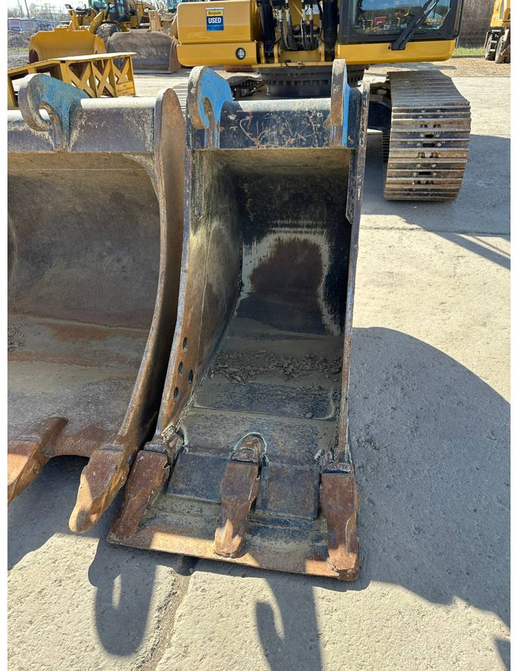 Crawler excavator CAT 323: picture 27