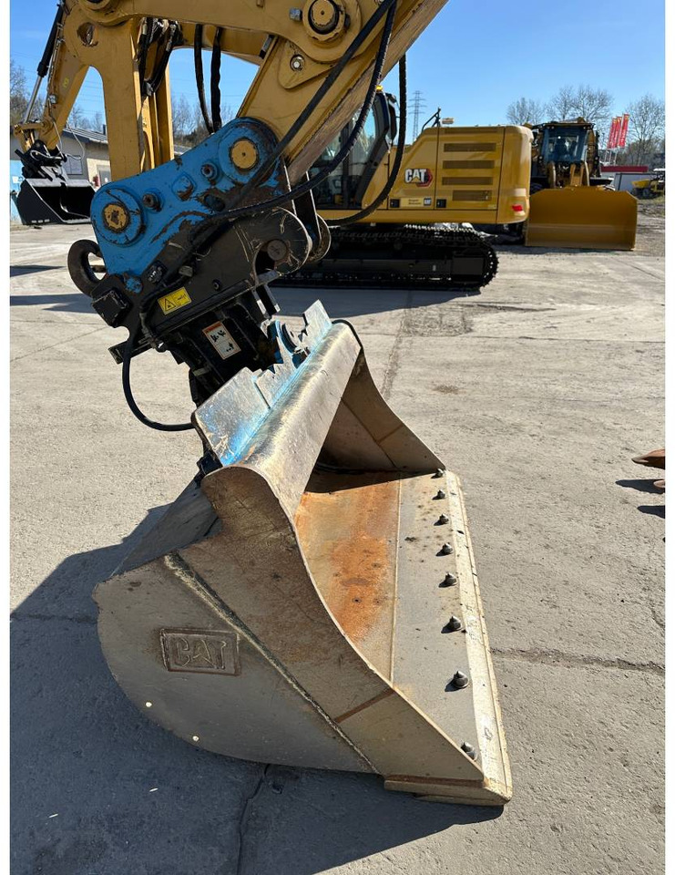 Crawler excavator CAT 323: picture 21