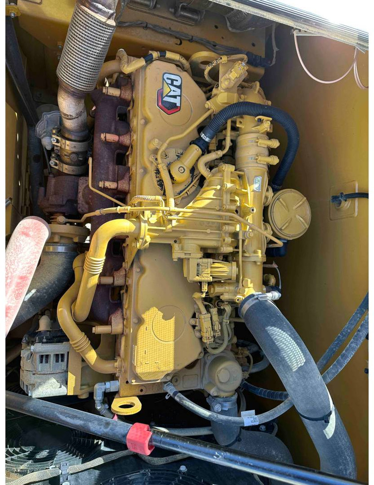 Crawler excavator CAT 323: picture 7