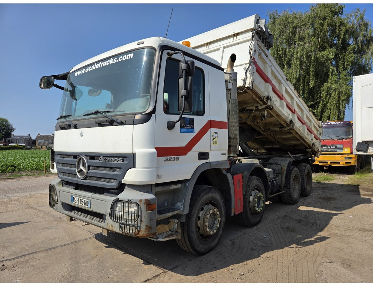 Mercedes Actros 3236 8x4 2-Side Tipper EPS Gearbox 3 Pedals - Tipper: picture 1 Mercedes Actros 3236 8x4 2-Side Tipper EPS Gearbox 3 Pedals - Tipper: picture 1