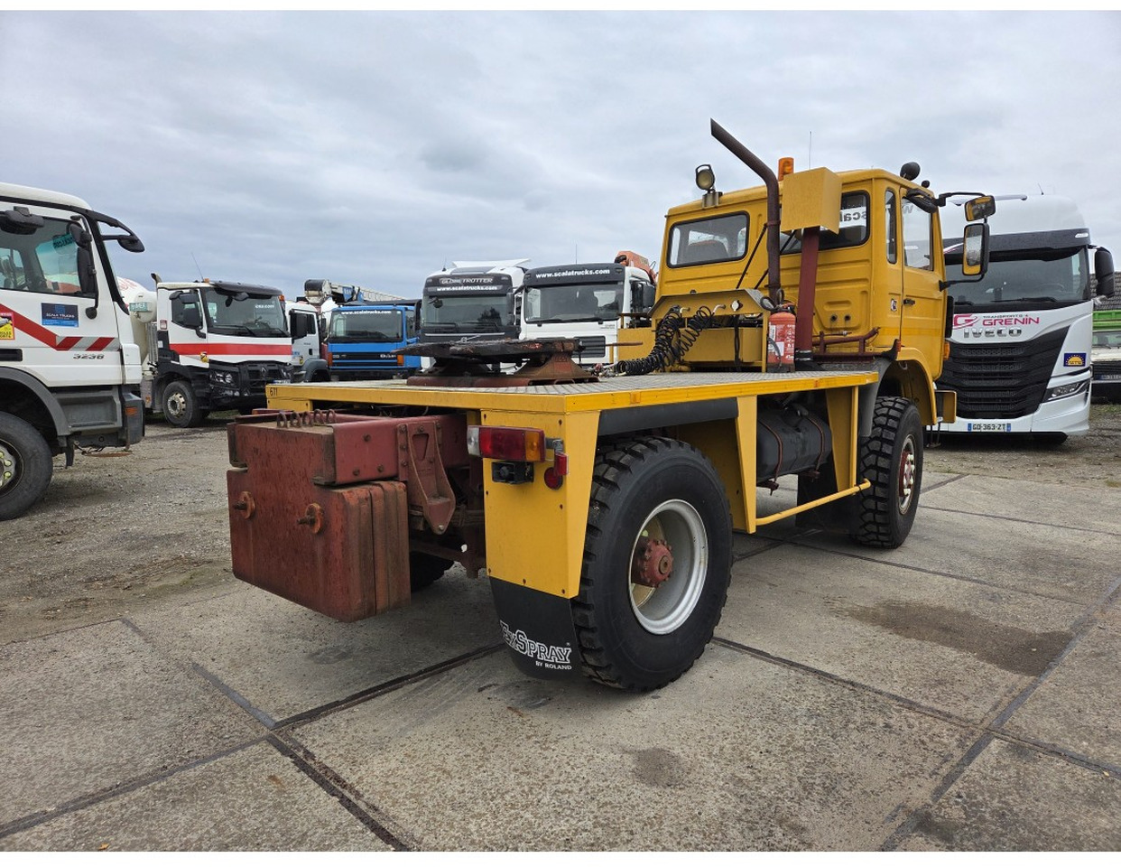 RENAULT M170 4x4 TRACTOR UNIT FULL SPRING SUSPENSION VERY LOW MILEAGE - Tractor unit: picture 2 RENAULT M170 4x4 TRACTOR UNIT FULL SPRING SUSPENSION VERY LOW MILEAGE - Tractor unit: picture 2