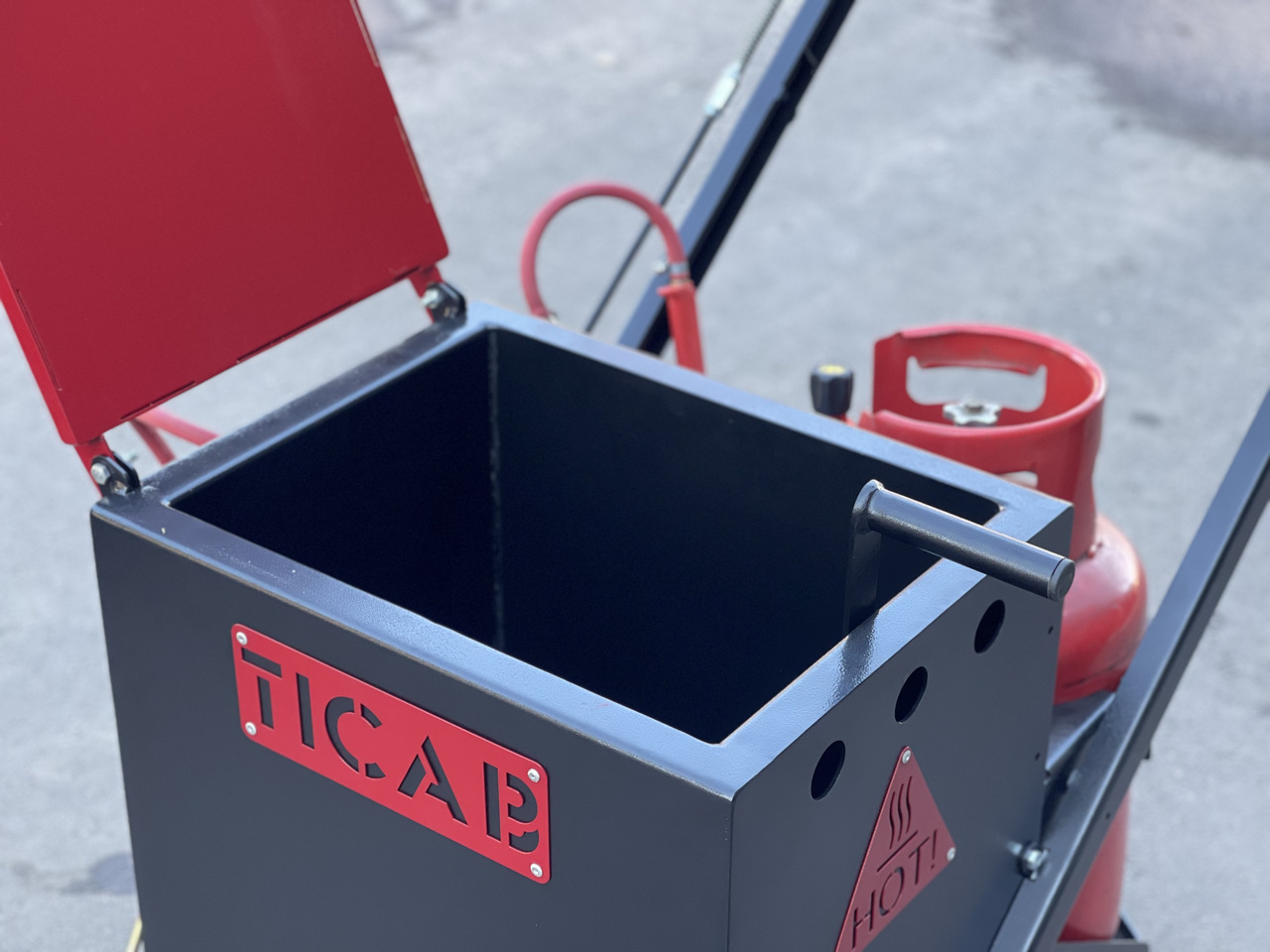 TICAB Mini Crack Sealing Machine , Hand Push Crack Fill Machine, Manufacturer - Asphalt distributor: picture 5 TICAB Mini Crack Sealing Machine , Hand Push Crack Fill Machine, Manufacturer - Asphalt distributor: picture 5