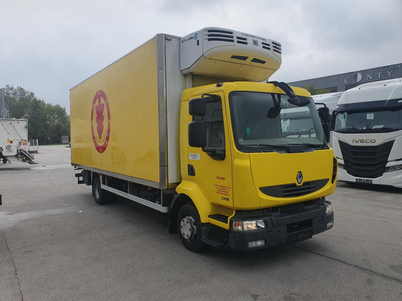 RENAULT Midlum 220.12 - Refrigerator truck: picture 5 RENAULT Midlum 220.12 - Refrigerator truck: picture 5