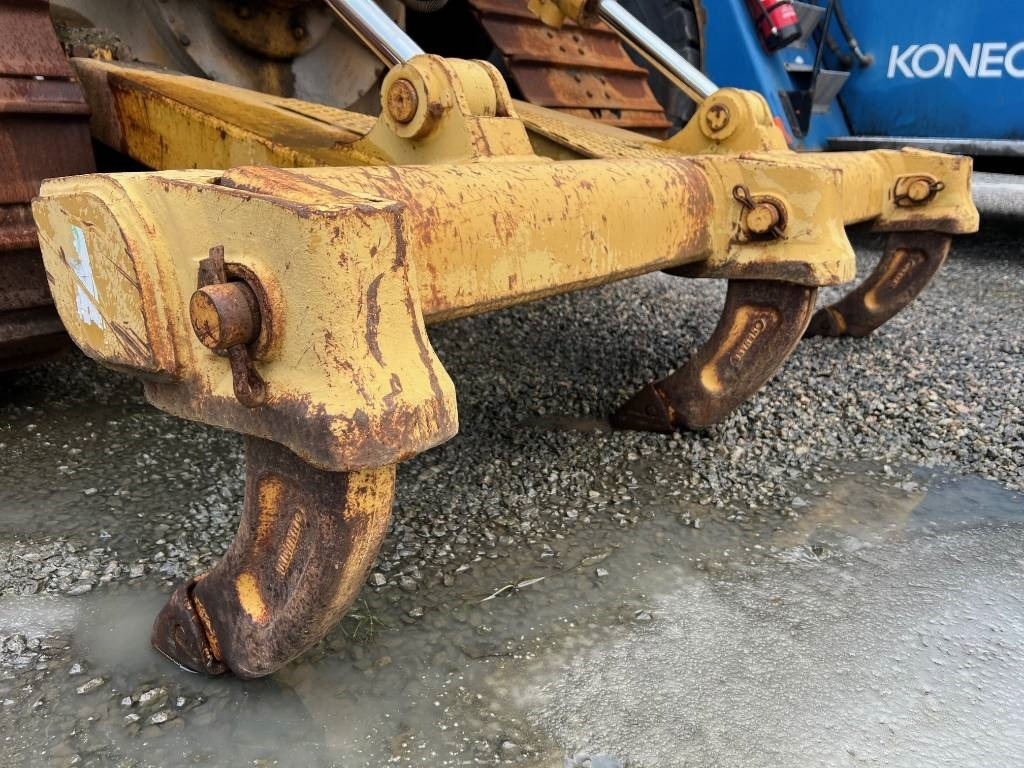 CAT D5N ripper - Ripper for Construction machinery: picture 2 CAT D5N ripper - Ripper for Construction machinery: picture 2