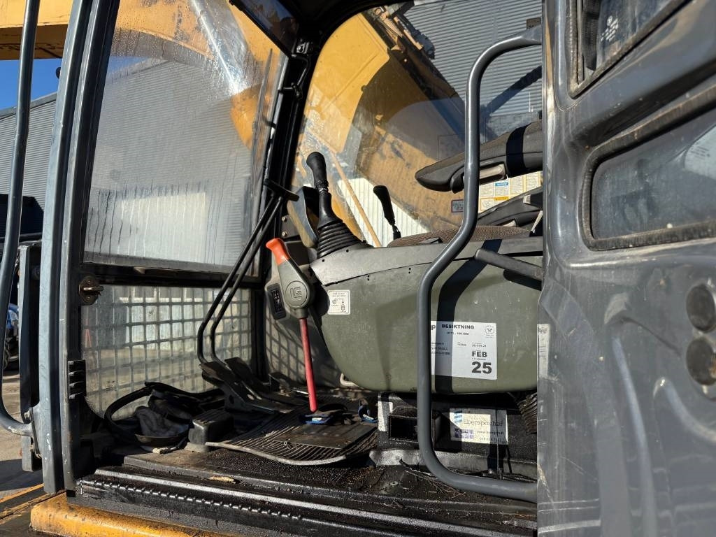 Crawler excavator Liugong 922 LC: picture 8