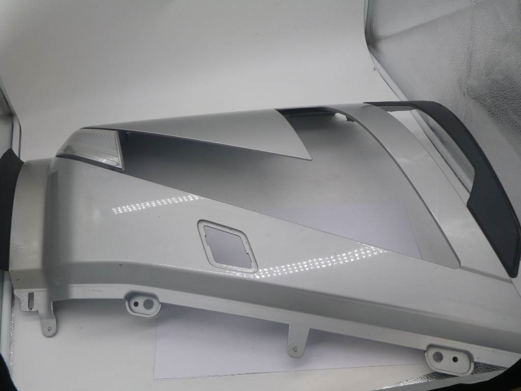 Volvo FH 62 TT Strålkastarsarg, 23526433 - Frame/ Chassis for Truck: picture 1 Volvo FH 62 TT Strålkastarsarg, 23526433 - Frame/ Chassis for Truck: picture 1