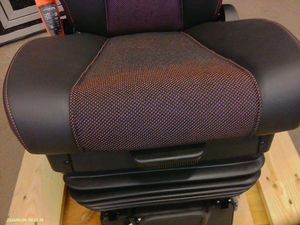 Volvo FM förarstol, 23766422 - Cab for Truck: picture 4 Volvo FM förarstol, 23766422 - Cab for Truck: picture 4