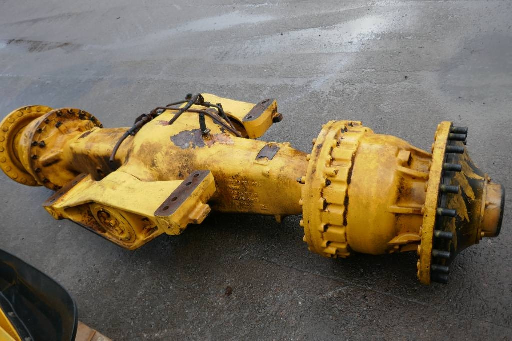 Volvo L 250 G bakaxel, voe15199830 - Axle and parts for Construction machinery: picture 1 Volvo L 250 G bakaxel, voe15199830 - Axle and parts for Construction machinery: picture 1