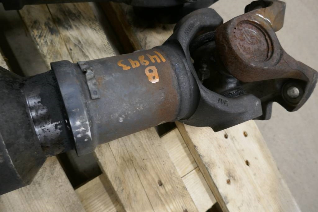 Volvo L180 HL Kardanaxel, voe15085429 - Gearbox for Construction machinery: picture 3 Volvo L180 HL Kardanaxel, voe15085429 - Gearbox for Construction machinery: picture 3