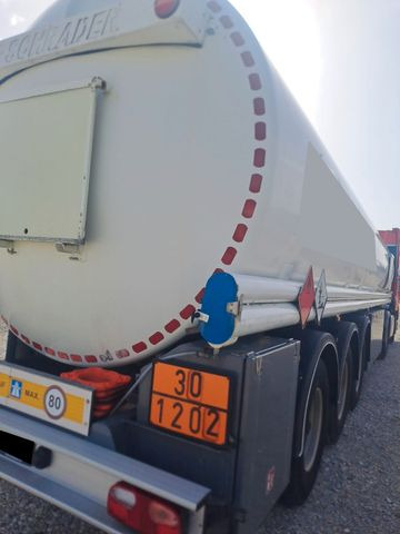 Schrader ADR, Treibstoff Diesel/Benzin, 4 Kammern, Sening Schrader ADR, Treibstoff Diesel/Benzin, 4 Kammern, Sening - Tank semi-trailer: picture 1 Schrader ADR, Treibstoff Diesel/Benzin, 4 Kammern, Sening Schrader ADR, Treibstoff Diesel/Benzin, 4 Kammern, Sening - Tank semi-trailer: picture 1