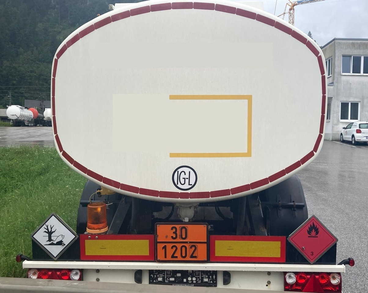 Schwarzmüller TH 3E, 3 Kammern, ADR, Benzin+Diesel, Fuel - Tank trailer: picture 5 Schwarzmüller TH 3E, 3 Kammern, ADR, Benzin+Diesel, Fuel - Tank trailer: picture 5